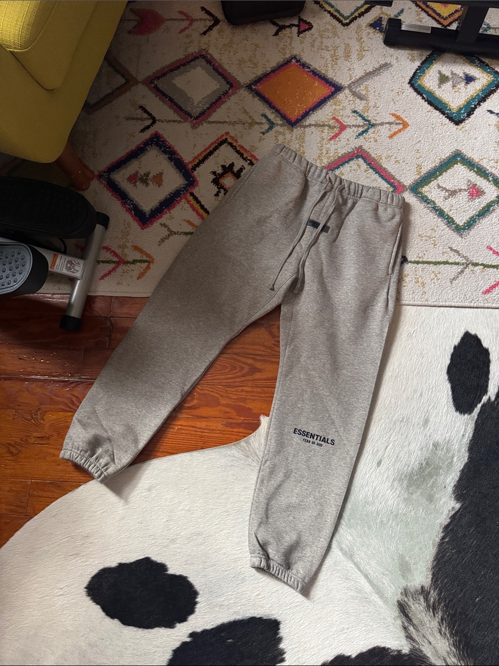 grey essentials S sweatpants
